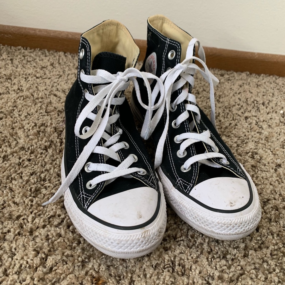 Black converse high tops